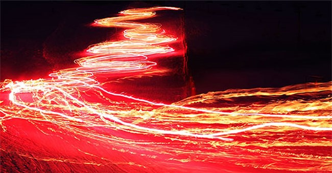 Phát hiện sóng ánh sáng kỳ lạ chưa từng được biết đến