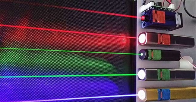 Trung Quốc tổng hợp được loại tinh thể mới, tạo ra tia laser mạnh gấp 13 lần công nghệ cũ