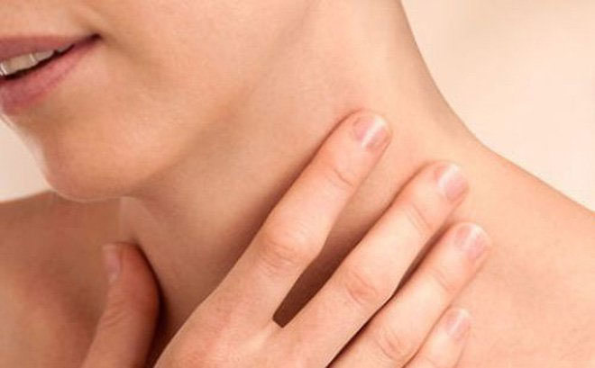Nổi hạch ở cổ bên phải cảnh báo bệnh gì, có nguy hiểm không?