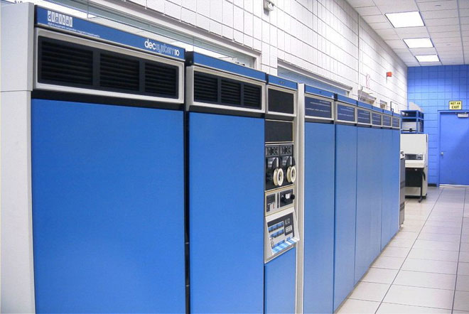 Chiếc máy tính kì lạ nhất được tạo ra - làm từ đồ chơi lắp ghép và dây câu cá