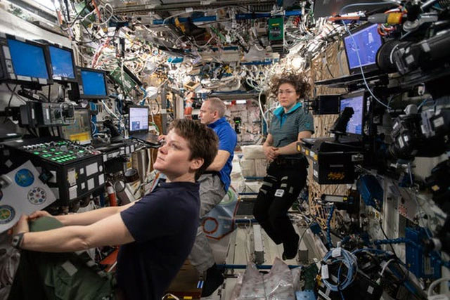 Trạm vũ trụ quốc tế (ISS) lớn cỡ nào?
