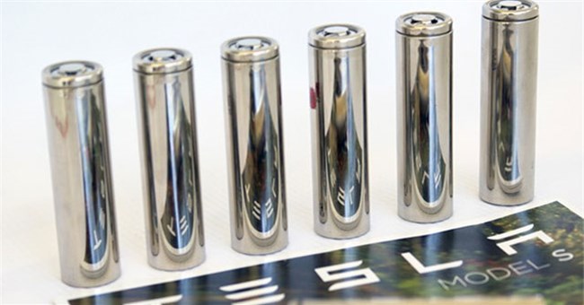 Tesla sắp cho ra mắt công nghệ pin xe điện vận hành suốt 1.609.344km rồi mới hỏng