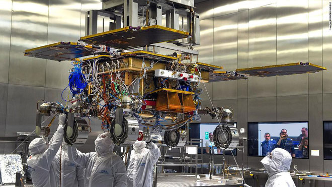 Trưởng ban khoa học của NASA: Ta có thể tìm ra sự sống trên sao Hỏa trong vòng 2 năm tới!