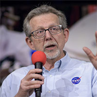 Trưởng ban khoa học của NASA: Ta có thể tìm ra sự sống trên sao Hỏa trong vòng 2 năm tới!