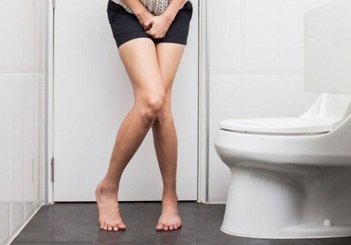 Tiểu buốt ra máu có nguy hiểm không? Cảnh báo bệnh gì?