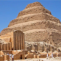 Phát hiện hàng trăm kim tự tháp cổ Ai Cập, nằm ẩn sâu ngay phía dưới lòng đất
