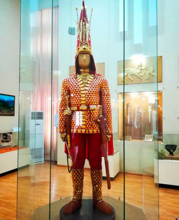 Tìm thấy hài cốt “chiến binh vàng” ngàn năm tuổi ở Kazakhstan