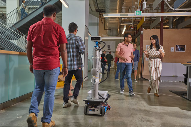 Google đạt được bước tiến trong huấn luyện robot văn phòng