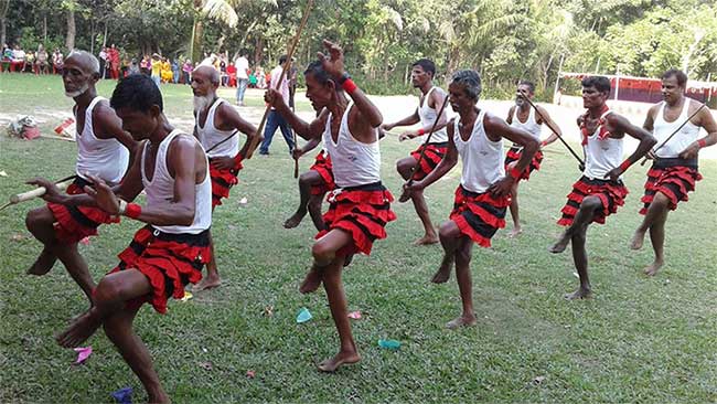Gậy lathi là gì?
