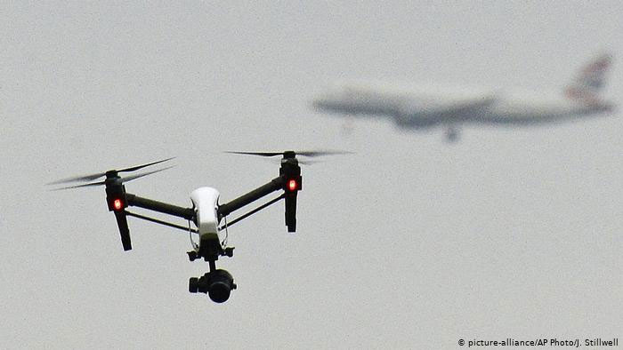 Vì sao phải dùng súng chuyên dụng mới bắn hạ được drone?