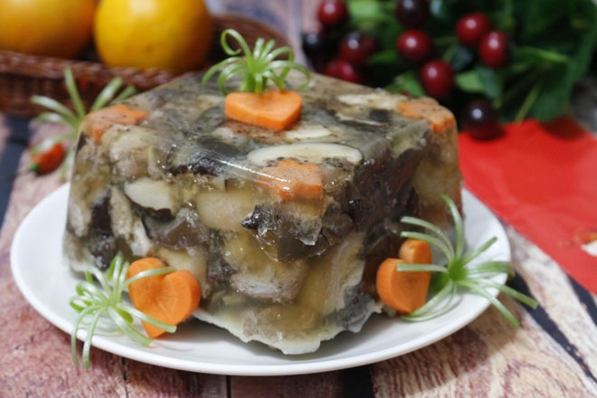Ăn uống ngày Tết như thế nào để vẫn khỏe?