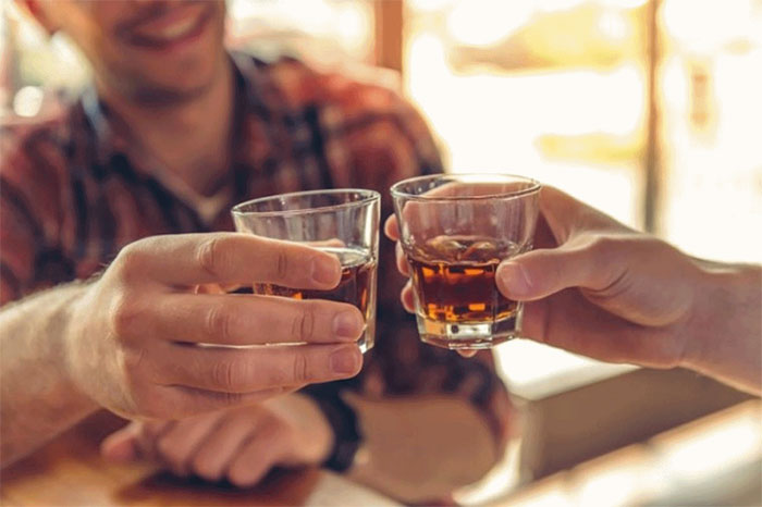 Bộ Y tế hướng dẫn uống rượu bia an toàn ngày Tết