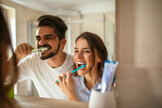 Lau dọn, khử trùng nhà thế nào để chống virus corona?
