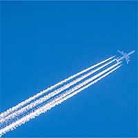 Máy bay bay thấp hơn có thể giúp giảm 59% tác động của khí hậu