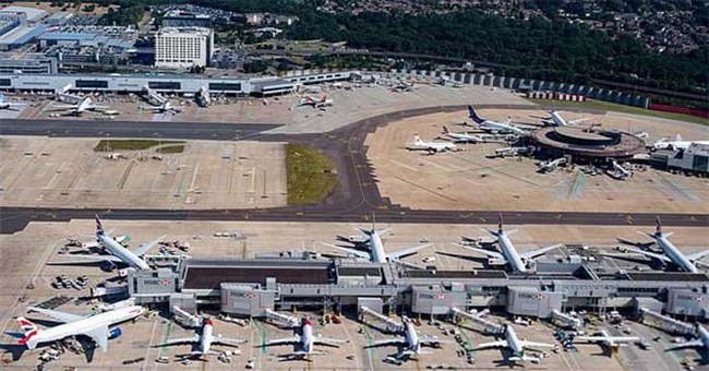 Vì sao các hãng vẫn phải duy trì những chuyến bay trống khách?