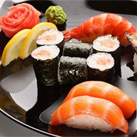 6 mối nguy tiềm ẩn có thể xảy ra khi ăn đồ sống như sushi, sashimi