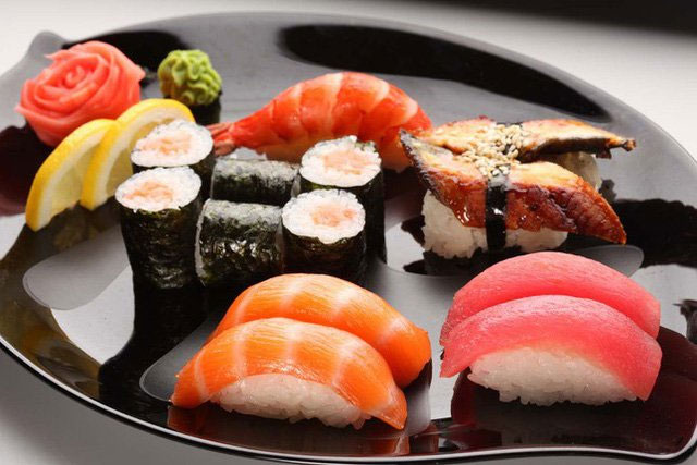 6 mối nguy tiềm ẩn có thể xảy ra khi ăn đồ sống như sushi, sashimi