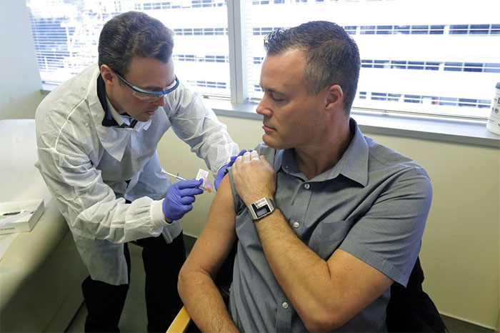 Vaccine (vắc xin) là gì? Tại sao vaccine không dùng để chữa bệnh mà là phòng bệnh?