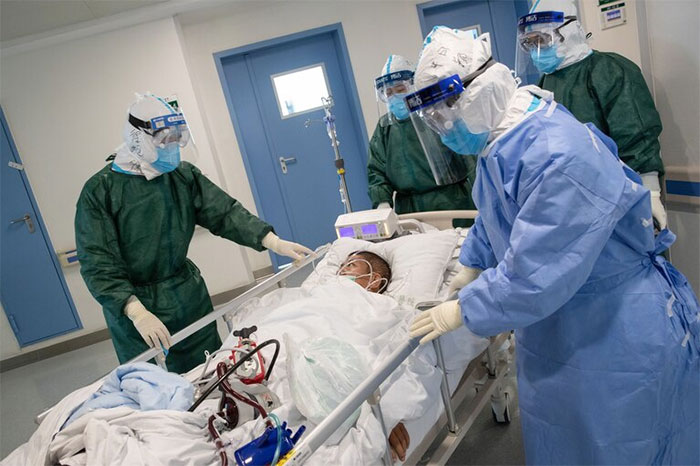 Tại sao virus corona không 