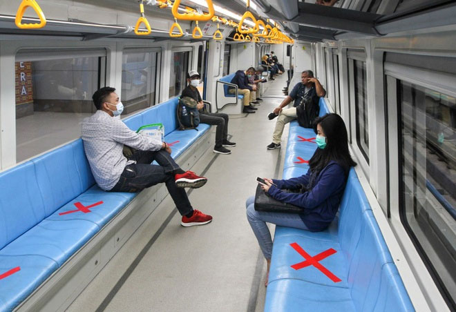 Hạn chế tiếp xúc có thể cứu mạng hàng chục triệu người trước dịch bệnh