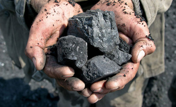 Than đá là hoạt tính có tính chất hấp thụ các chất độc.