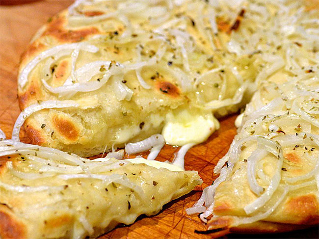 21 phiên bản pizza ngon nổi tiếng trên thế giới