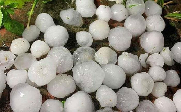 Dùng vật liệu nào lợp mái để phòng tránh mưa đá tốt nhất?