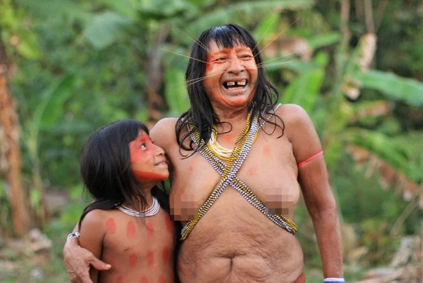 Bên trong bộ lạc từng ăn thịt người thân để 