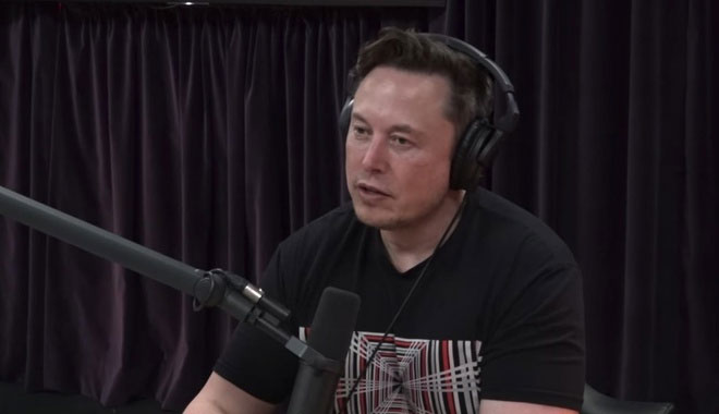 Elon Musk đoán con người sẽ giao tiếp với nhau mà không cần nói