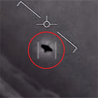Mỹ cung cấp thêm chi tiết về cuộc chạm trán với UFO