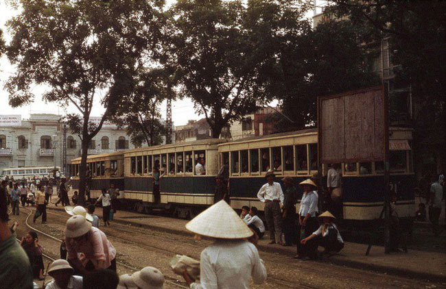 Metro Hà Nội – vang vọng ký ức một thời xa xưa