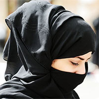 Khám phá sự thật về tấm khăn trùm đầu của phụ nữ Hồi giáo