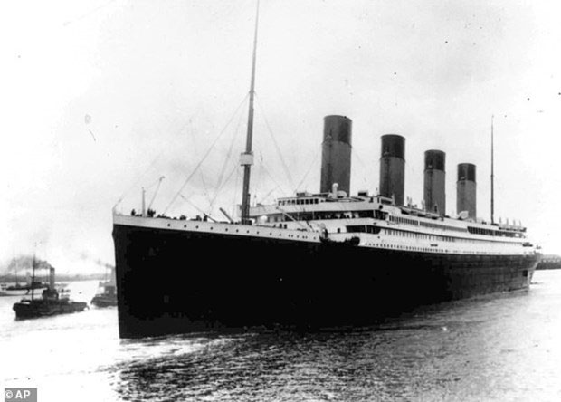 Hé lộ ảnh chụp rõ nét tảng băng trôi đã gây thảm họa chìm tàu Titanic