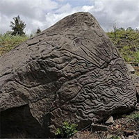 Phát hiện “bản đồ núi lửa” cổ đại được khắc vào đá