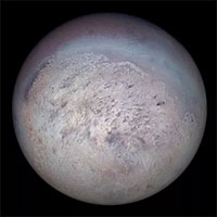 Phát hiện một mặt trăng màu tím có thể đầy sinh vật ngoài Trái đất