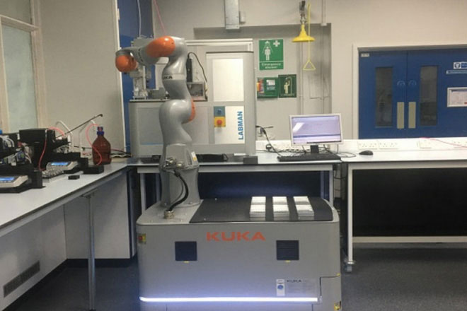 “Nhà khoa học robot” năng suất làm việc gấp 1000 lần con người