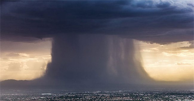 Trăm nghìn tấn nước bốc hơi, tạo thành hiện tượng "sông trời" gây mưa lũ lịch sử ở Trung Quốc
