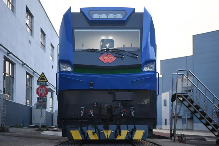 Trung Quốc xuất xưởng đầu máy tàu điện sức kéo 10.000 tấn