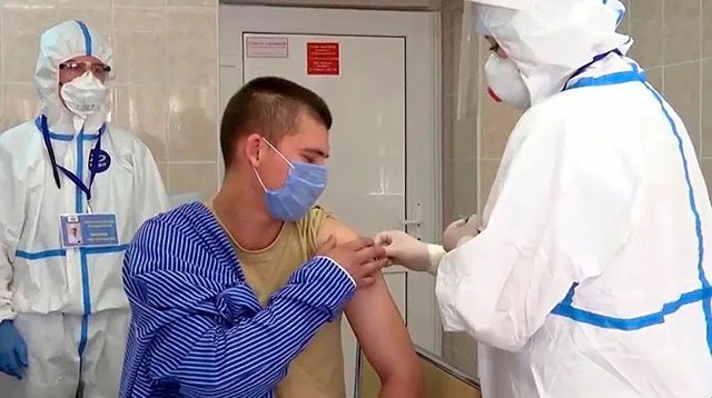 Vắc-xin đầu tiên trên thế giới chống Covid-19 sẽ được đăng ký vào tuần tới