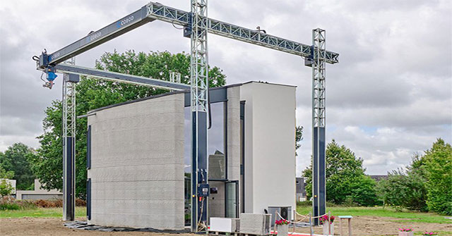 Chỉ với một lần in, máy in 3D lớn nhất Châu Âu vừa cho "ra lò" nguyên một ngôi nhà 2 tầng rộng 90m2