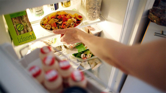 Các loại thức ăn thừa bảo quản trong tủ lạnh vẫn sản sinh chất gây ung
