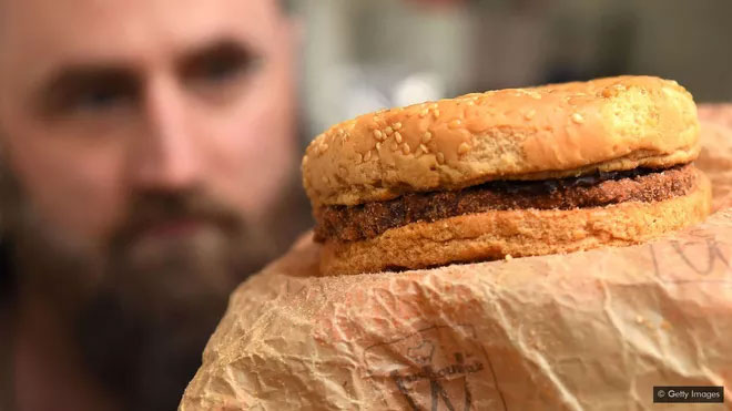 Vào năm 2019, một người đàn Úc công bố chiếc Big Mac mà ông khẳng định đã được mua từ năm 1995