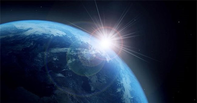 Trái đất di chuyển xuyên qua đám mây bụi phóng xạ