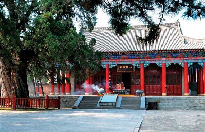 Lăng mộ quyền lực nhất Trung Hoa: Kẻ duy nhất mạo phạm bị cả triều đình truy sát