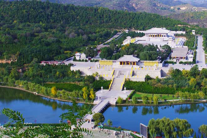 Lăng mộ quyền lực nhất Trung Hoa: Kẻ duy nhất mạo phạm bị cả triều đình truy sát