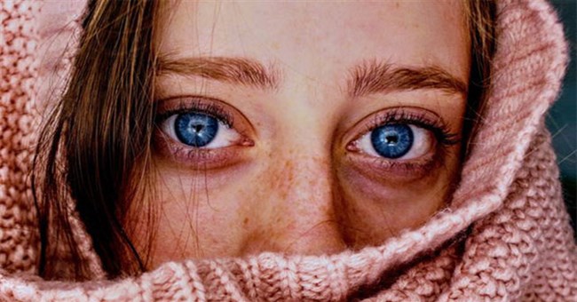 7 đặc điểm cho thấy con người chúng ta vẫn đang tiếp tục tiến hóa, nhưng nó không tốt đẹp như bạn nghĩ đâu