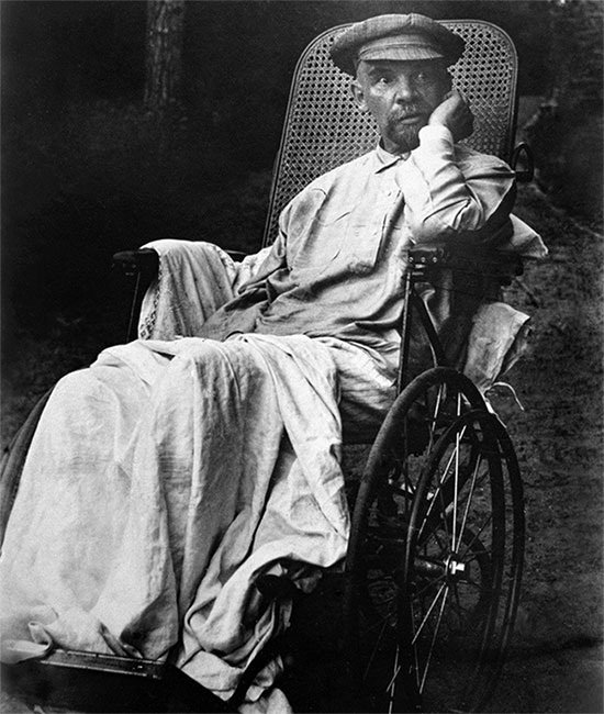 Điều gì xảy ra với bộ não của Lenin khi ông qua đời?