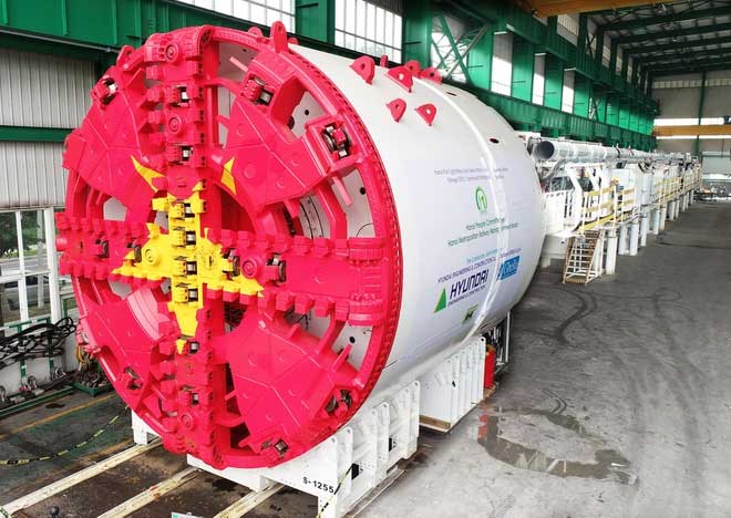 Robot đào hầm metro Hà Nội về đến cảng Hải Phòng