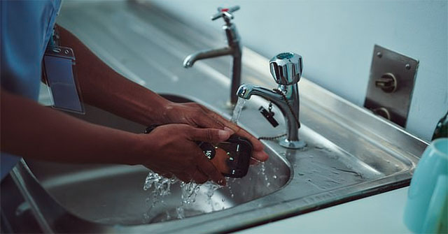 Điện thoại thông minh kháng khuẩn đầu tiên trên thế giới