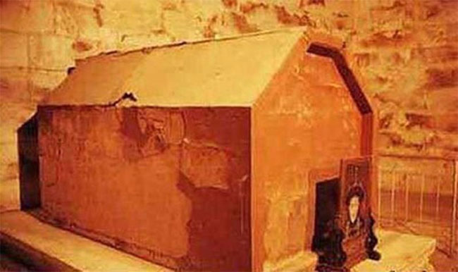Tấm chăn bí ẩn khiến Từ Hi thái hậu 